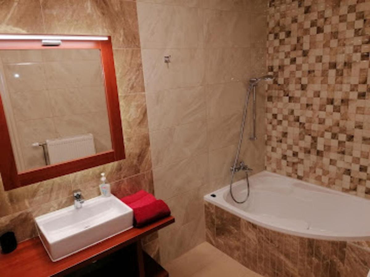Staff Guest House Nyíregyháza المظهر الخارجي الصورة