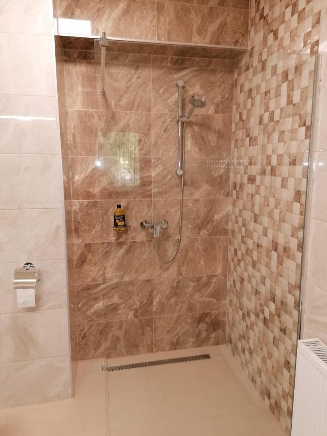 Staff Guest House Nyíregyháza المظهر الخارجي الصورة