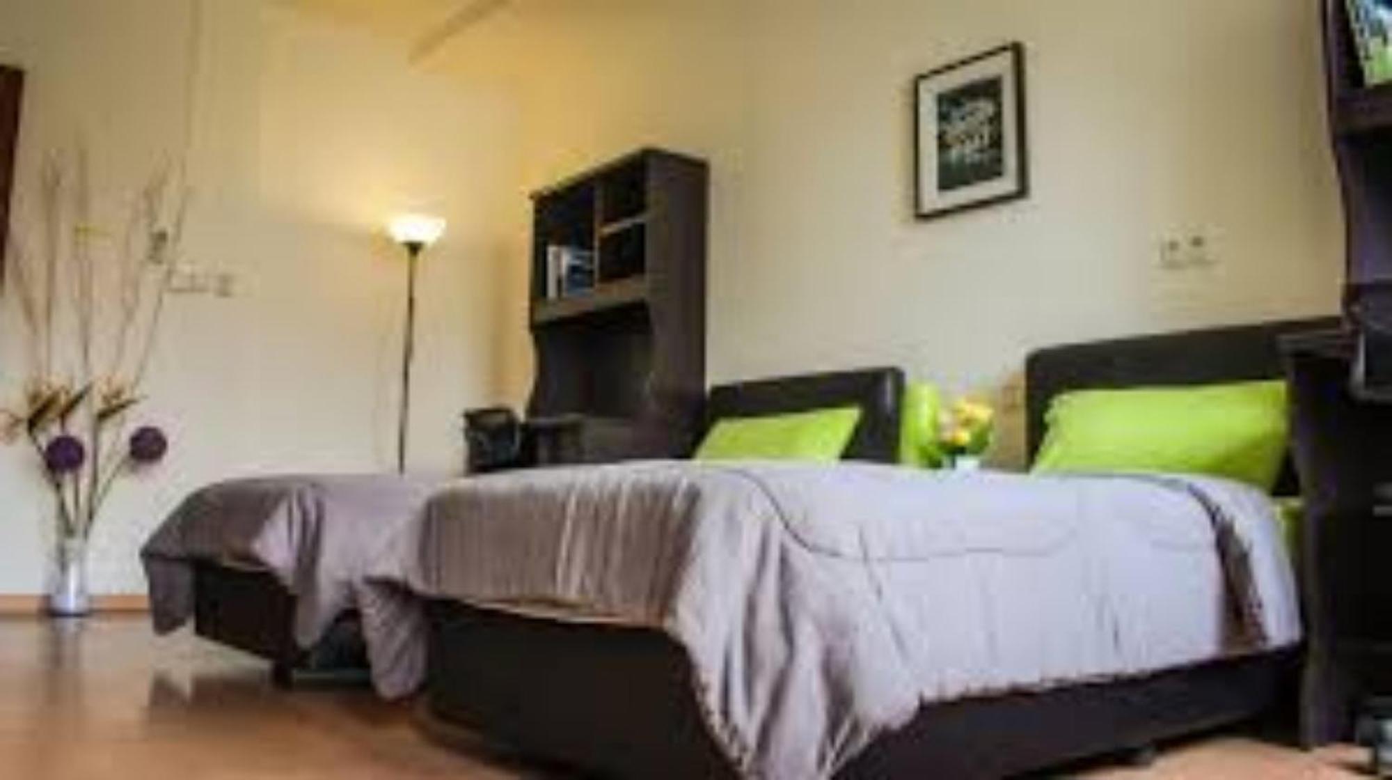 Staff Guest House Nyíregyháza المظهر الخارجي الصورة